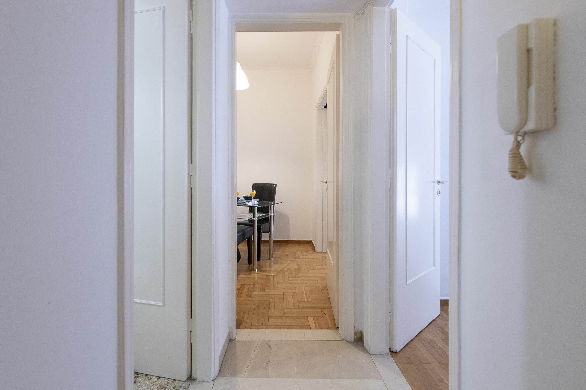 Megaron Blue Apartment เอเธนส์ ภายนอก รูปภาพ